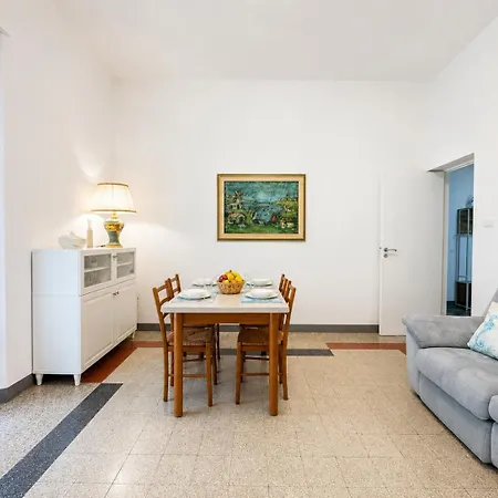 In Centro Sul Mare - 2 E Balcone - 5 Posti Letto
