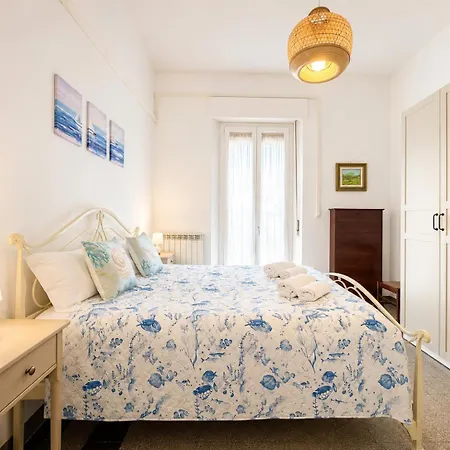 In Centro Sul Mare - 2 E Balcone - 5 Posti Letto Apartment *
