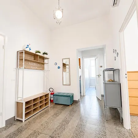 In Centro Sul Mare - 2 E Balcone - 5 Posti Letto Apartment *