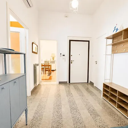In Centro Sul Mare - 2 E Balcone - 5 Posti Letto Apartment